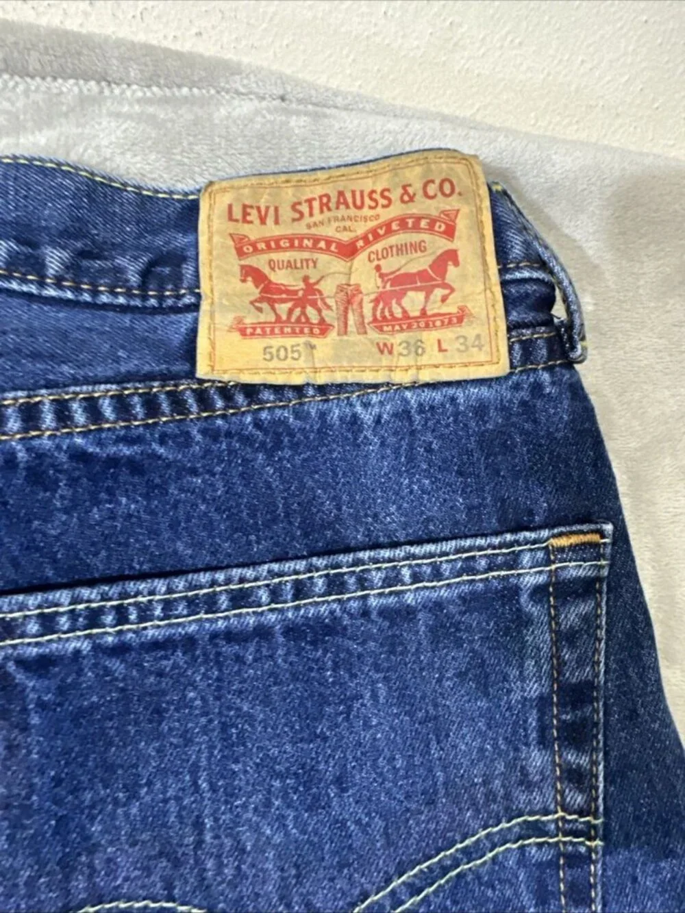 Levi’s 505 regular fit jeans men’s 36x34 dark wash straight leg